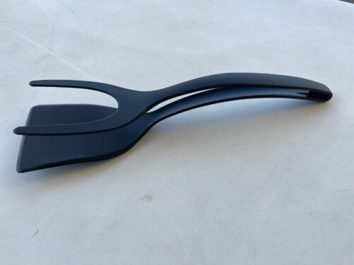 2 in 1 Non-Stick Flip And Grip Spatula photo review